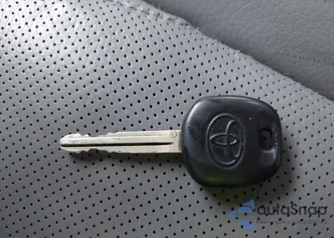 2013 Toyota Sequoia Platinum 5.7L V8 from USA, damaged, VIN 5TDDW5G1XDS086092